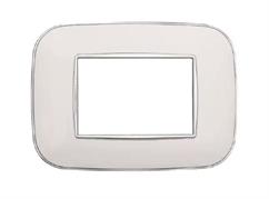 Placca comp. Bticino Axolute 3 moduli plastica Moon Orbis bianco