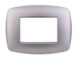 Placca in plastica slim 3 posti Comp. BTicino Living argento