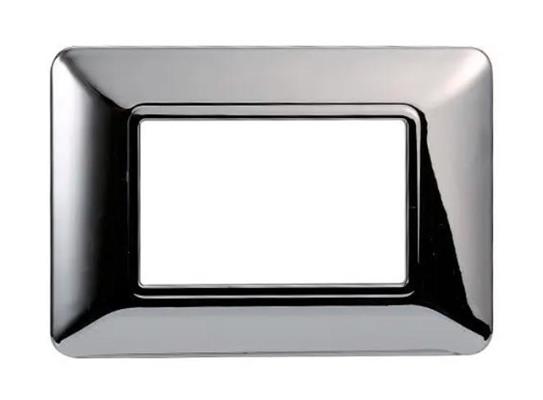 Placca in plastica 3 posti Comp. BTicino Màtix cromato lucido