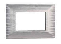 Placca in plastica 3 posti Comp. BTicino Màtix argento satinato